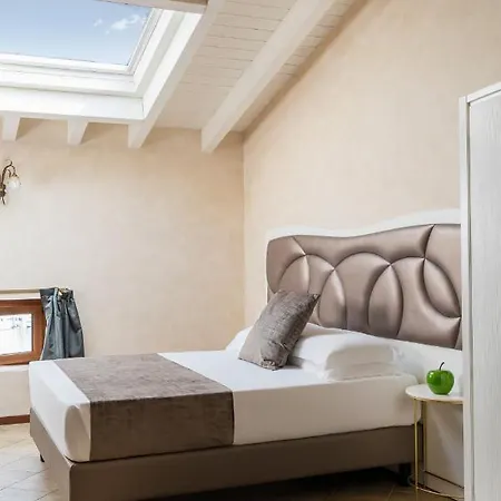 Mayer & Splendid - Wellness E Hotel 4*