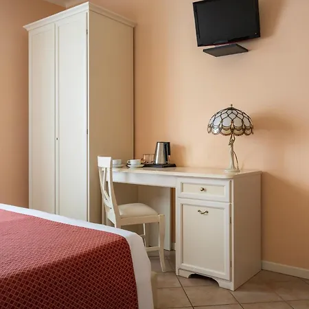 Mayer & Splendid - Wellness E 4* Desenzano del Garda